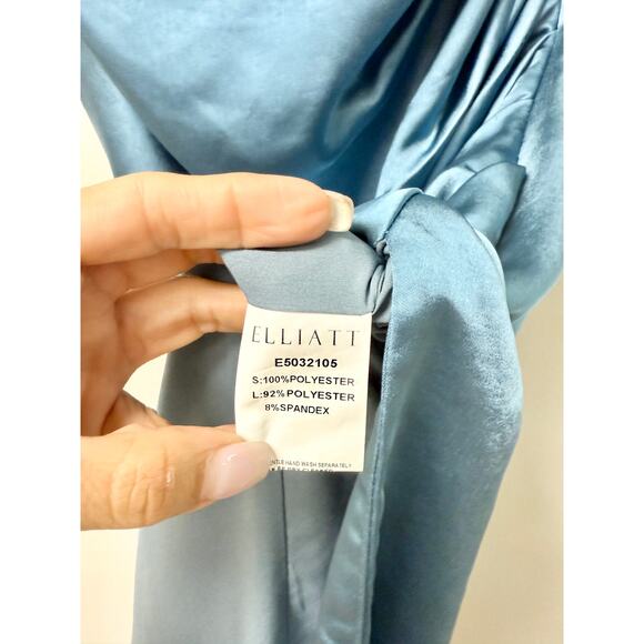 Elliatt Cassini Satin One Shoulder Ruched Slit Midi Dress Blue Women's Size XS - Picture 4 of 5